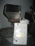 Oliver 702 Countertop Bagel & Bun Slicer<br />
<br />
$645.00